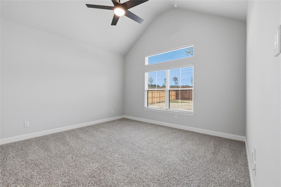 Spacious, unfurnished interior of a new home in Spring Branch Crossing, Conroe (Image 6). Spacious, unfurnished interior of a new home in Spring Branch Crossing, Conroe (Image 6).