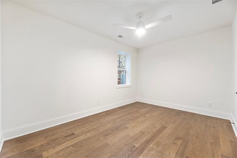 Spacious, unfurnished interior of a new home in , Alpharetta (Image 69). Spacious, unfurnished interior of a new home in , Alpharetta (Image 69).