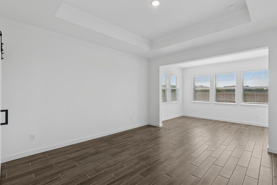 Spacious primary suite