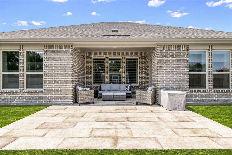 Front exterior of a new home in Lovers Landing, Forney, TX, highlighting curb appeal (Image 1). Front exterior of a new home in Lovers Landing, Forney, TX, highlighting curb appeal (Image 1).