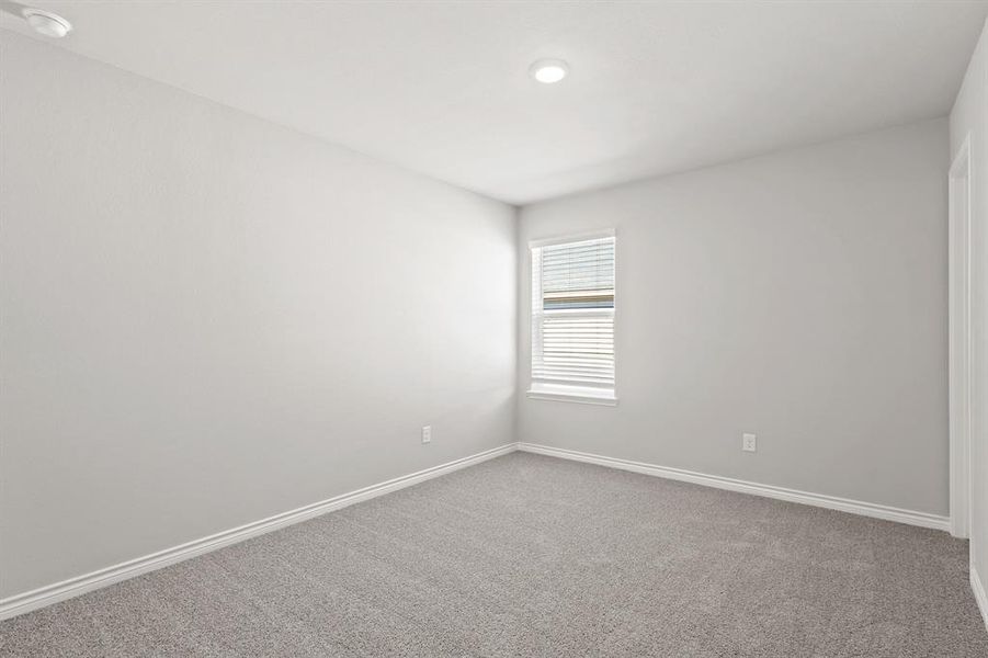 Spacious, unfurnished interior of a new home in Deer Creek, Crowley (Image 35).