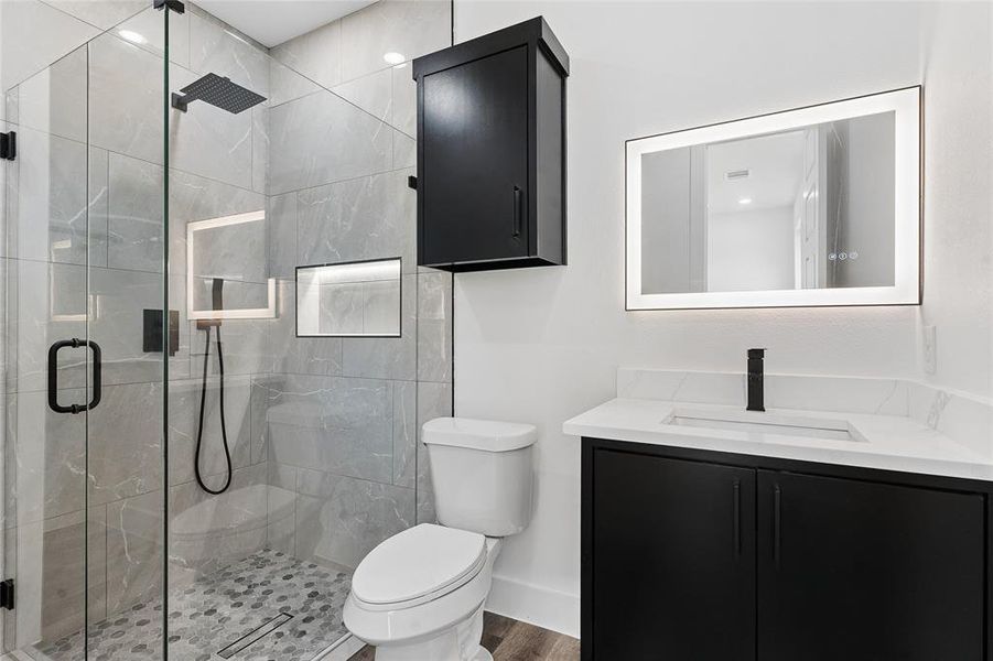 Furnished interior view inside a new home in , Dallas (Image 8).