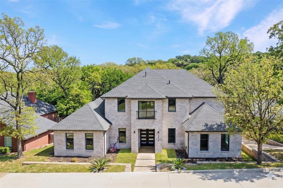Front exterior of a new home in , Cedar Hill, TX, highlighting curb appeal (Image 1). Front exterior of a new home in , Cedar Hill, TX, highlighting curb appeal (Image 1).