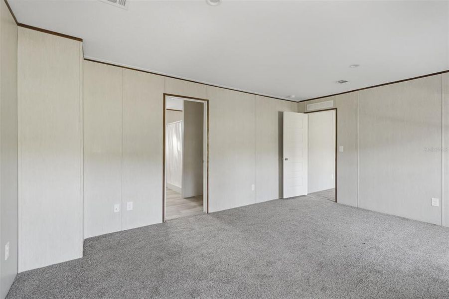 Spacious, unfurnished interior of a new home in , Spring Hill (Image 16).