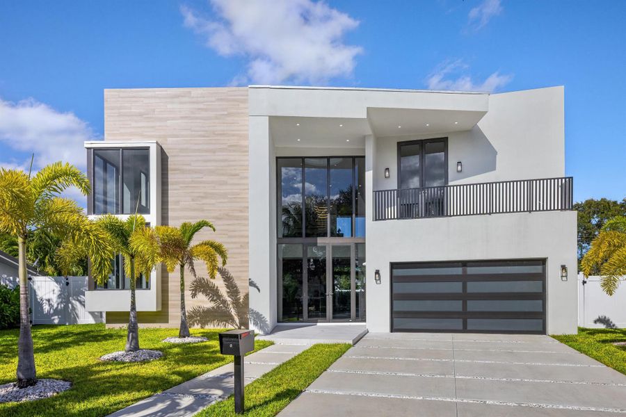 Front exterior of a new home in , Boca Raton, FL, highlighting curb appeal (Image 27).