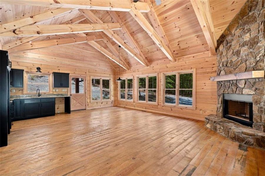 Image 38 of a home in .
