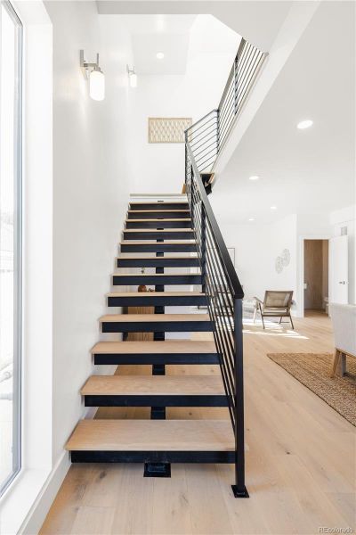 Spacious, unfurnished interior of a new home in , Denver (Image 22).