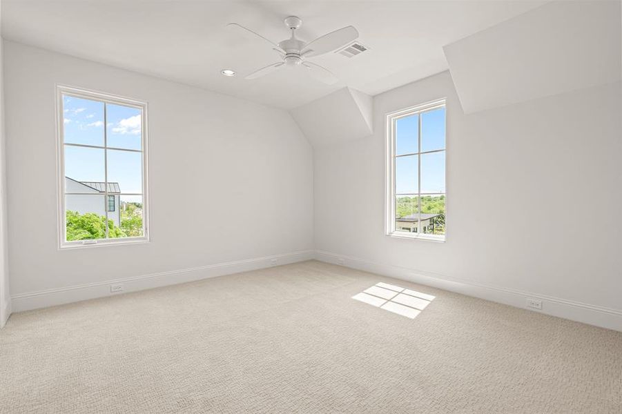 Spacious, unfurnished interior of a new home in , Fort Worth (Image 19).