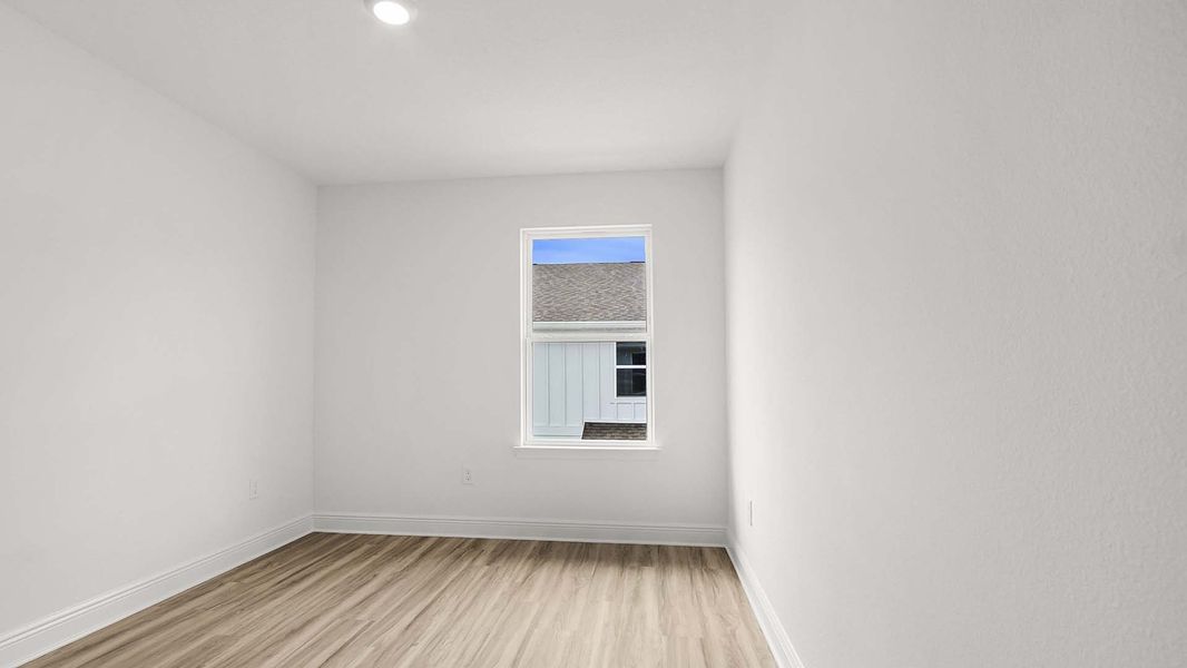 Spacious, unfurnished interior of a new home in Hawks Landing Townhomes, Santa Rosa Beach (Image 28).