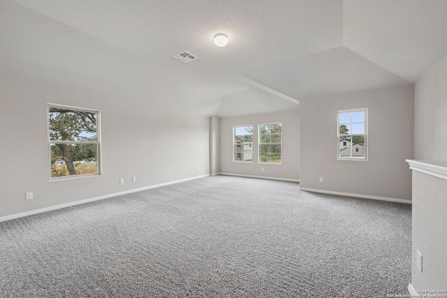 Spacious, unfurnished interior of a new home in Jordan's Ranch, San Antonio (Image 24). Spacious, unfurnished interior of a new home in Jordan's Ranch, San Antonio (Image 24).
