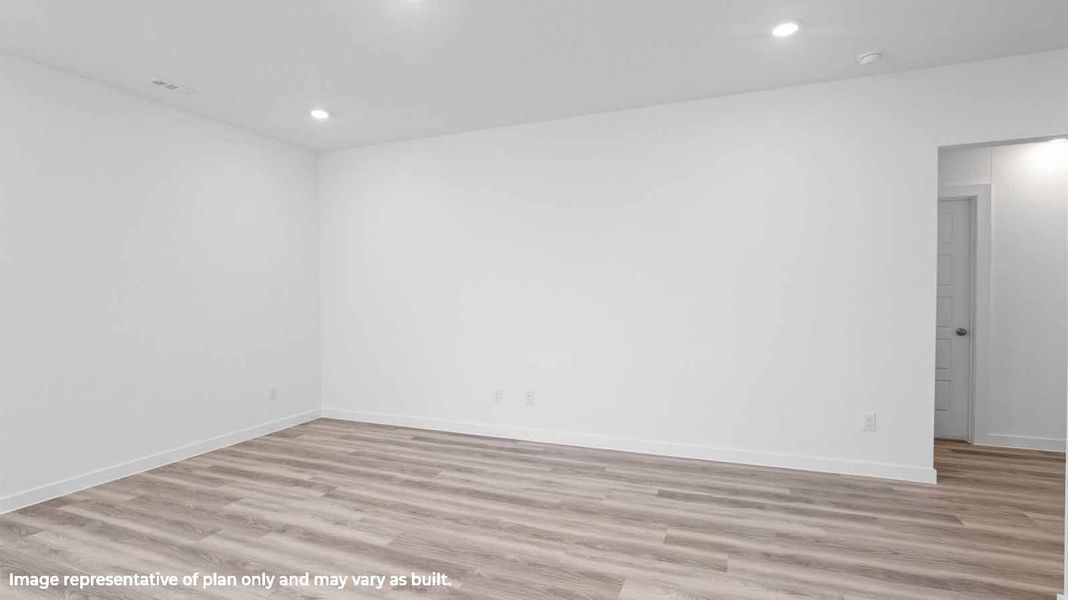 Spacious, unfurnished interior of a new home in Riverwood Ranch, Angleton (Image 10). Spacious, unfurnished interior of a new home in Riverwood Ranch, Angleton (Image 10).