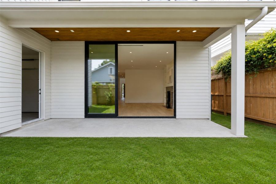 Exterior details and patio area of a home in , Houston (Image 3).