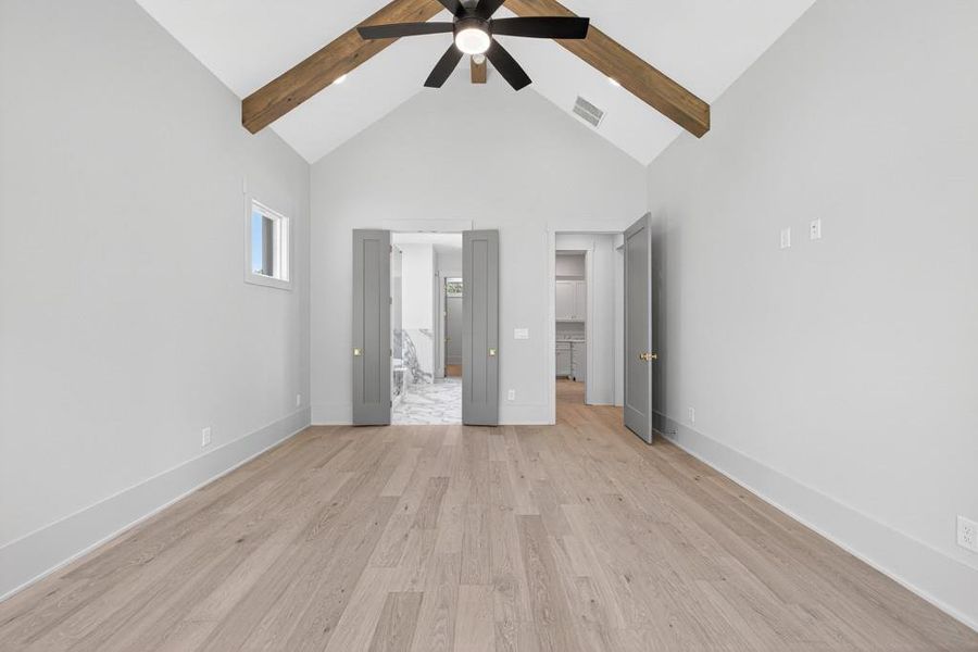 Spacious, unfurnished interior of a new home in , Jefferson (Image 26).