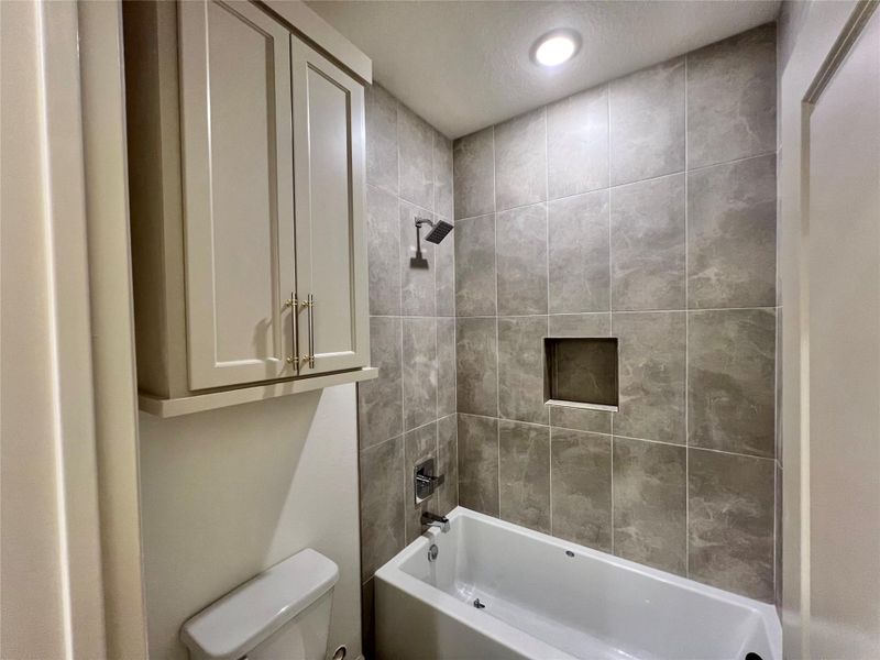 Furnished interior view inside a new home in , Angleton (Image 7).