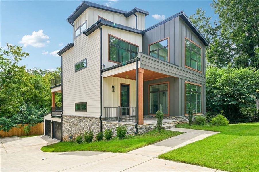 Front exterior of a new home in , Atlanta, GA, highlighting curb appeal (Image 1). Front exterior of a new home in , Atlanta, GA, highlighting curb appeal (Image 1).