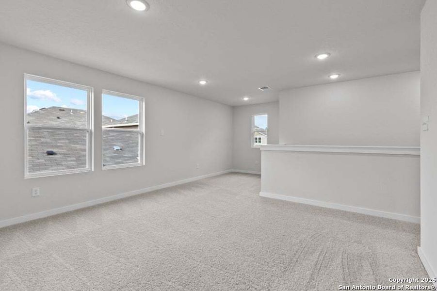 Spacious, unfurnished interior of a new home in Agave, San Antonio (Image 16). Spacious, unfurnished interior of a new home in Agave, San Antonio (Image 16).