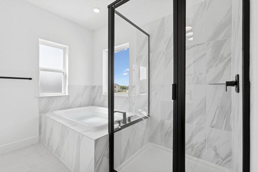 Owner's Bathroom Owner's Bathroom