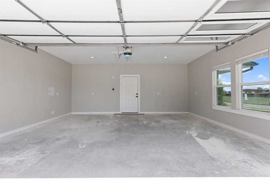 Spacious, unfurnished interior of a new home in , Sulphur Springs (Image 18). Spacious, unfurnished interior of a new home in , Sulphur Springs (Image 18).