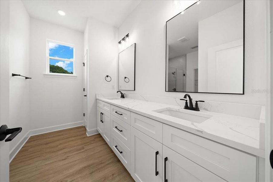 Furnished interior view inside a new home in , Spring Hill (Image 18).