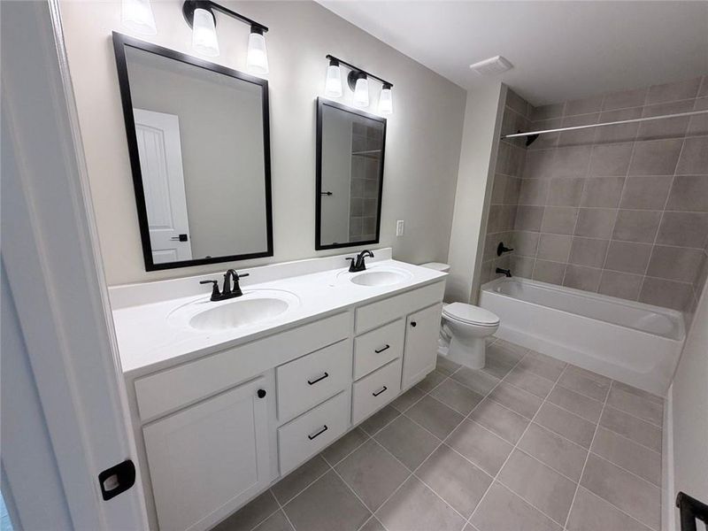 Furnished interior view inside a new home in Governor’s Preserve, Canton (Image 4).