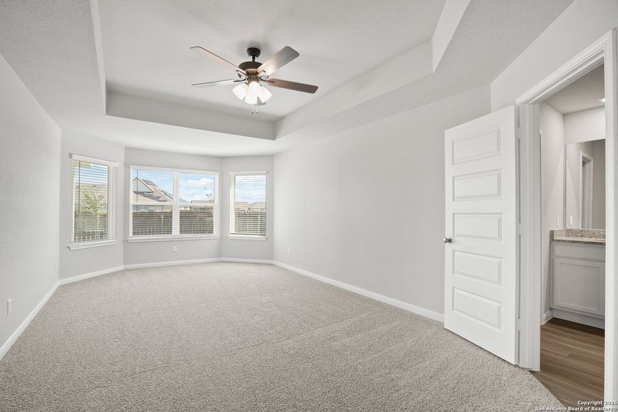 Spacious, unfurnished interior of a new home in Swenson Heights, Seguin (Image 26).