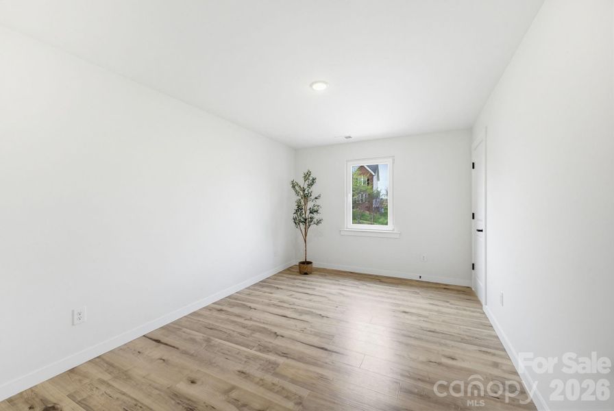 Spacious, unfurnished interior of a new home in , Hickory (Image 21).