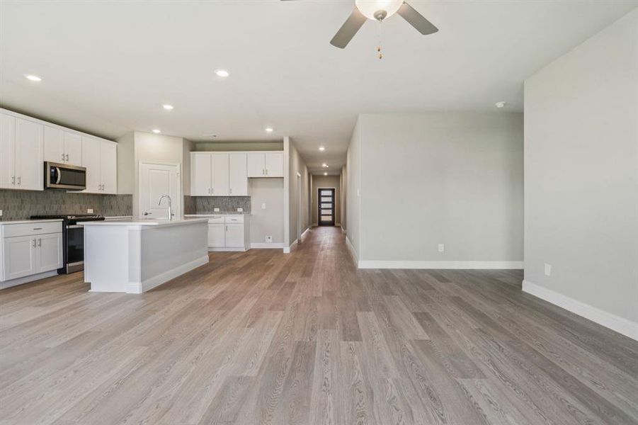 Photo is not of the actual home, but is an inspirational photo of builder’s model home and may depict options, furnishings, and/or decorator features that are not included.