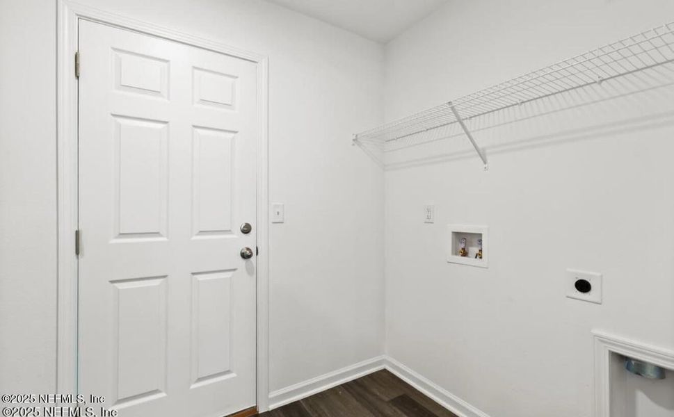 Spacious, unfurnished interior of a new home in , Jacksonville (Image 27). Spacious, unfurnished interior of a new home in , Jacksonville (Image 27).