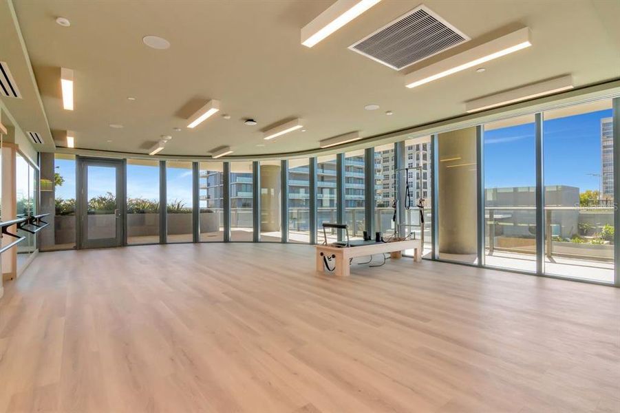 Community amenities in , Tampa (Image 69).