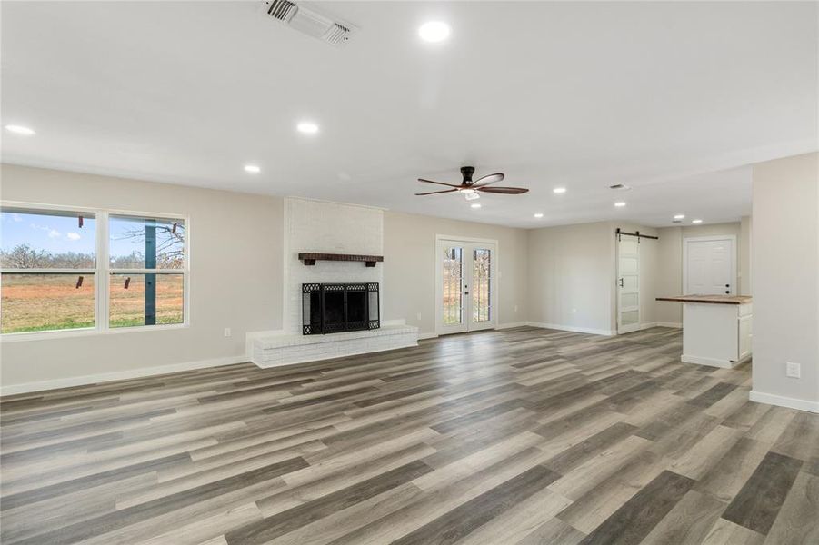 Spacious, unfurnished interior of a new home in , Coleman (Image 14).