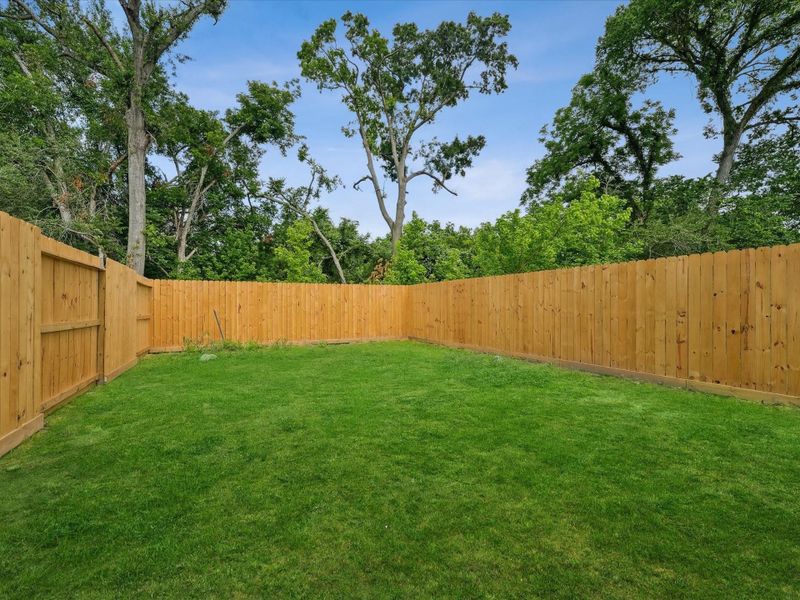 Front exterior of a new home in , Houston, TX, highlighting curb appeal (Image 22).
