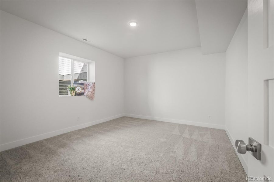 Spacious, unfurnished interior of a new home in Cloverleaf - Pinnacle Collection, Monument (Image 39).