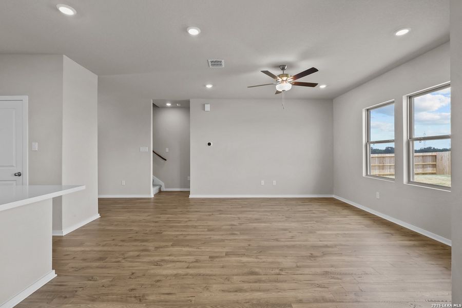 Spacious, unfurnished interior of a new home in Hickory Ridge, Elmendorf (Image 19). Spacious, unfurnished interior of a new home in Hickory Ridge, Elmendorf (Image 19).