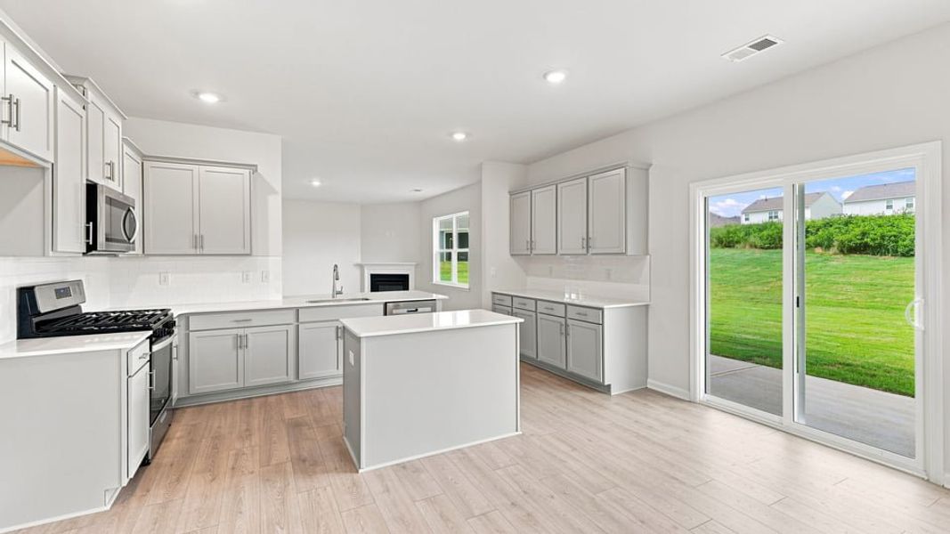 Furnished interior view inside a new home in Hunters Ridge, Woodruff (Image 11).