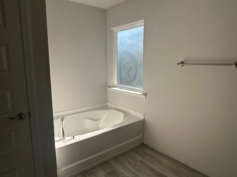 Image 18 of a home in Habersham Meadows.