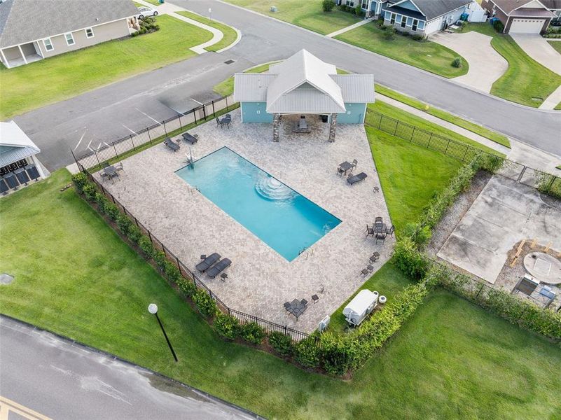 Community amenities in , Newberry (Image 41).