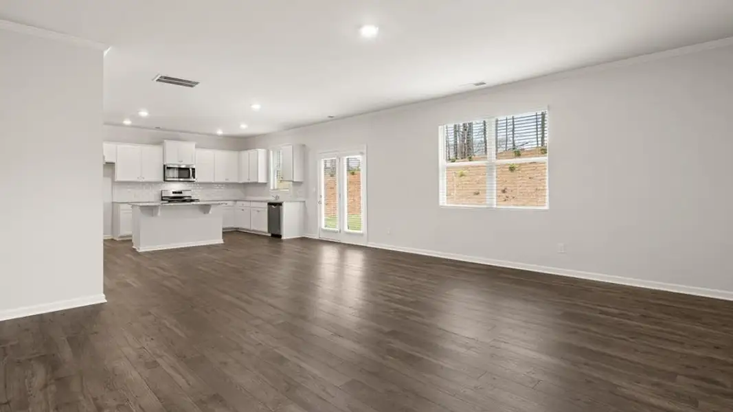 Spacious, unfurnished interior of a new home in Thompson Ridge, Dallas (Image 31). Spacious, unfurnished interior of a new home in Thompson Ridge, Dallas (Image 31).