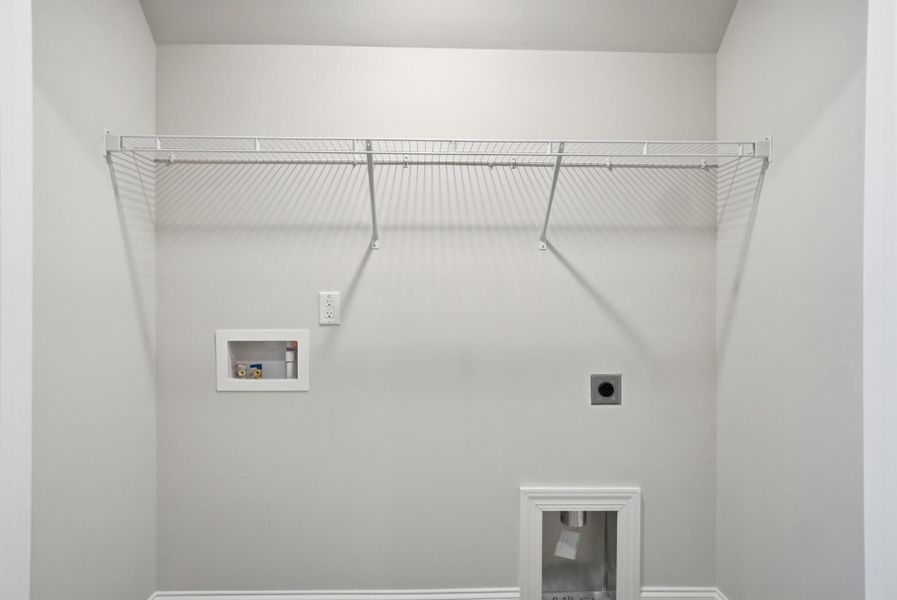 Spacious, unfurnished interior of a new home in Harrisburg Village Townhomes, Harrisburg (Image 38).