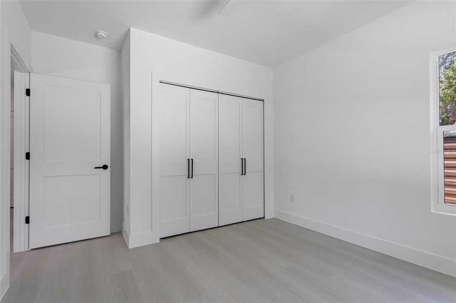 Spacious, unfurnished interior of a new home in , St. Petersburg (Image 23).