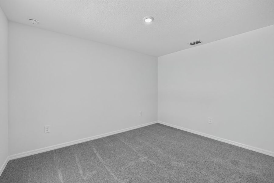 Spacious, unfurnished interior of a new home in Palm Wind, Hudson (Image 15).