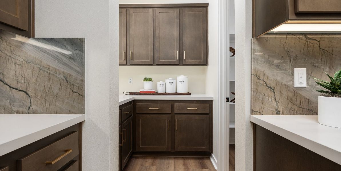 Horizon at Cascade Landing - 1440x724 (32)