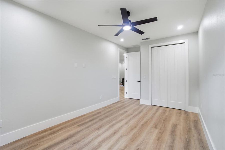 Spacious, unfurnished interior of a new home in , Belle Isle (Image 25).