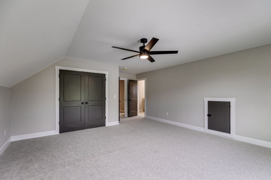 Spacious, unfurnished interior of a new home in Harmon Springs, Carrollton (Image 40).