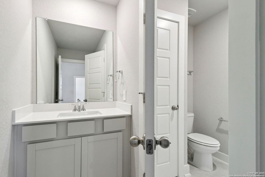 Image 46 of a home in Thomas Pond. Image 46 of a home in Thomas Pond.