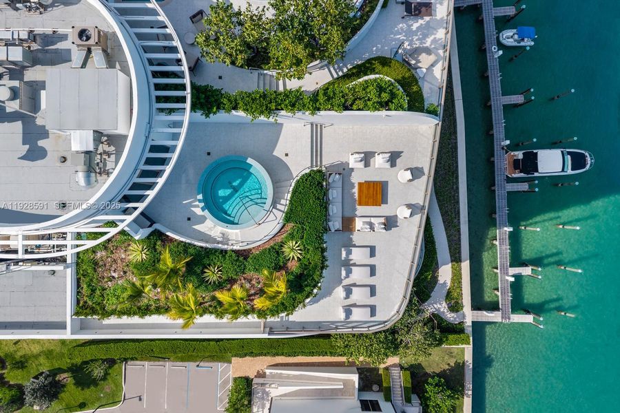 Community amenities in , Bay Harbor Islands (Image 52). Community amenities in , Bay Harbor Islands (Image 52).