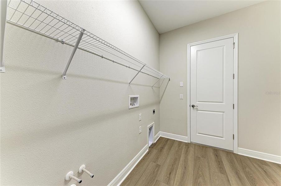 Spacious, unfurnished interior of a new home in Hidden Lakes, Brandon (Image 32).