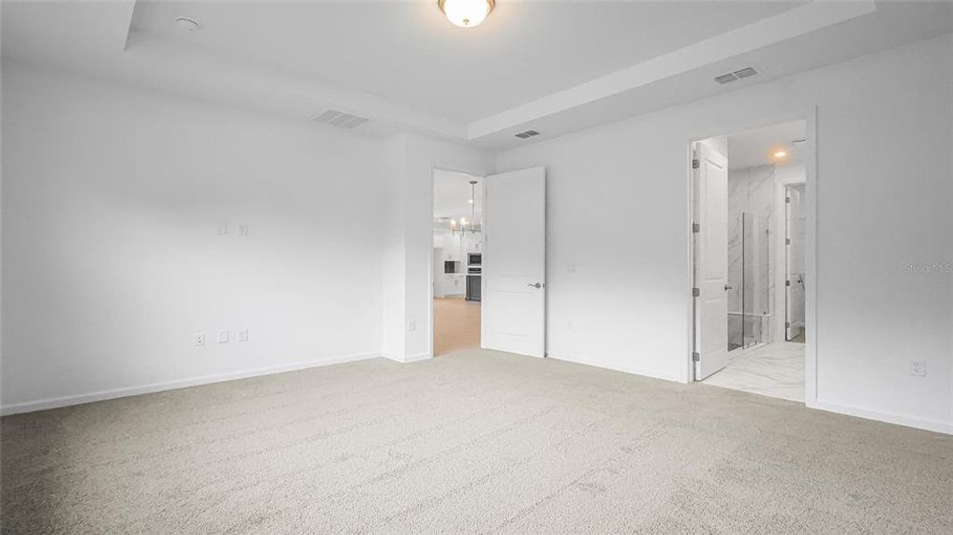 Spacious, unfurnished interior of a new home in Cresswind at Hammock Oaks, Lady Lake (Image 35).