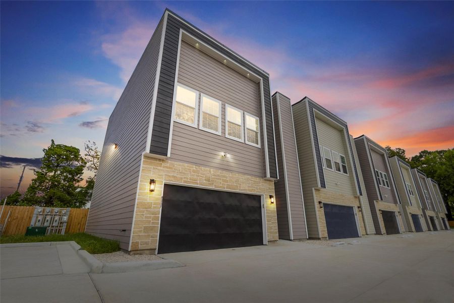 From this angle, you see just how much space you own out front. Whether it’s guests pulling up for dinner, kids shooting hoops on the driveway, or your cars lined up side by side, this spot feels both practical and picture-perfect.