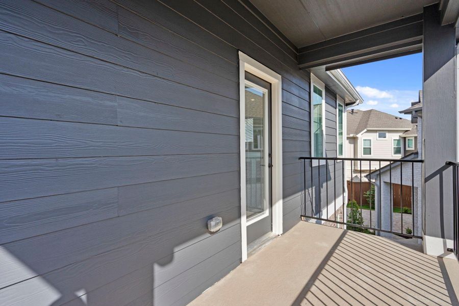 Exterior details and patio area of a home in Elyson, Katy (Image 3).