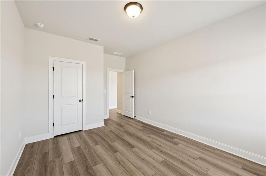 Spacious, unfurnished interior of a new home in River Pointe, Monroe (Image 36).